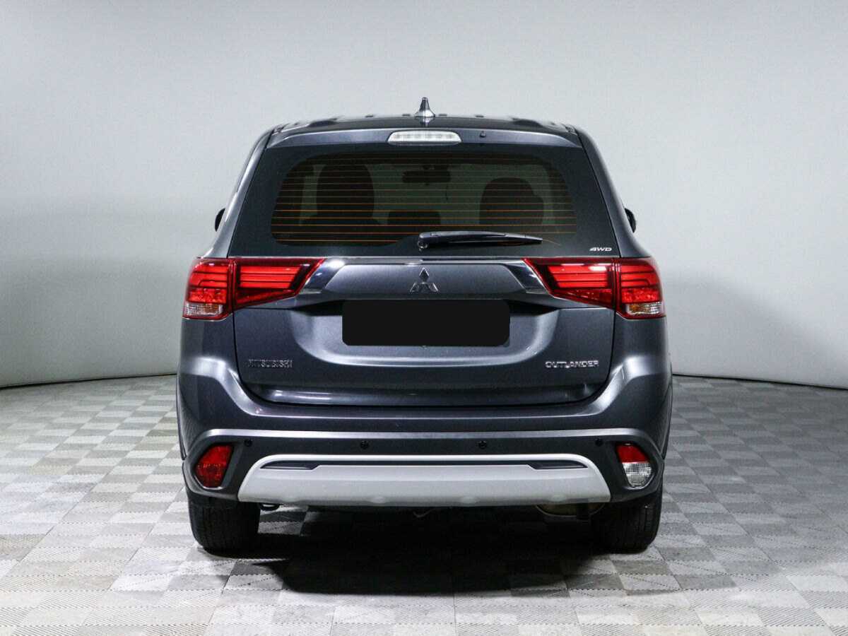 Купить Mitsubishi Outlander с пробегом. Фото: #4
