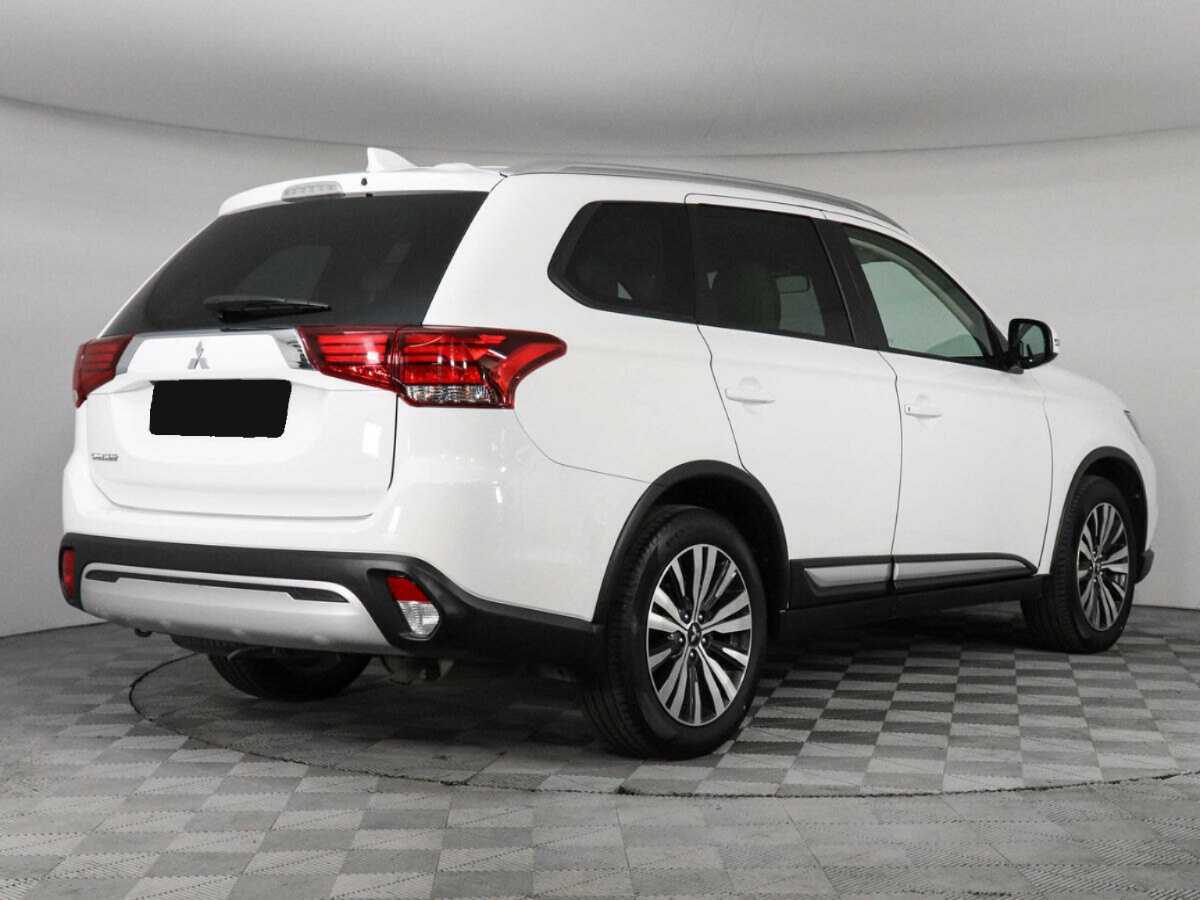 Купить Mitsubishi Outlander с пробегом. Фото: #4