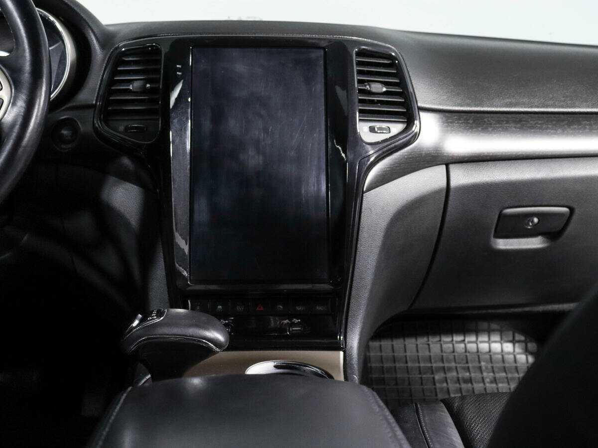 Купить Jeep Grand Cherokee с пробегом. Фото: #10