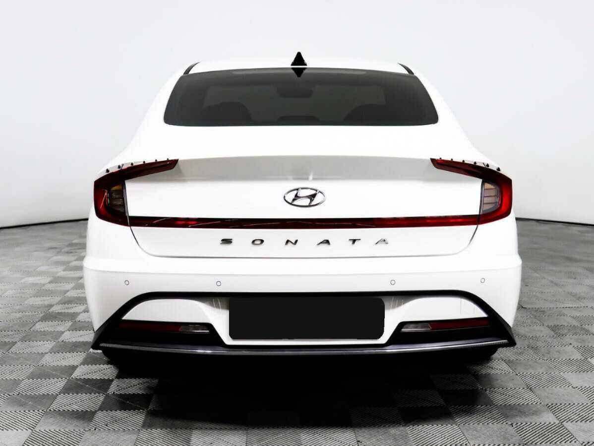 Купить Hyundai Sonata с пробегом. Фото: #4