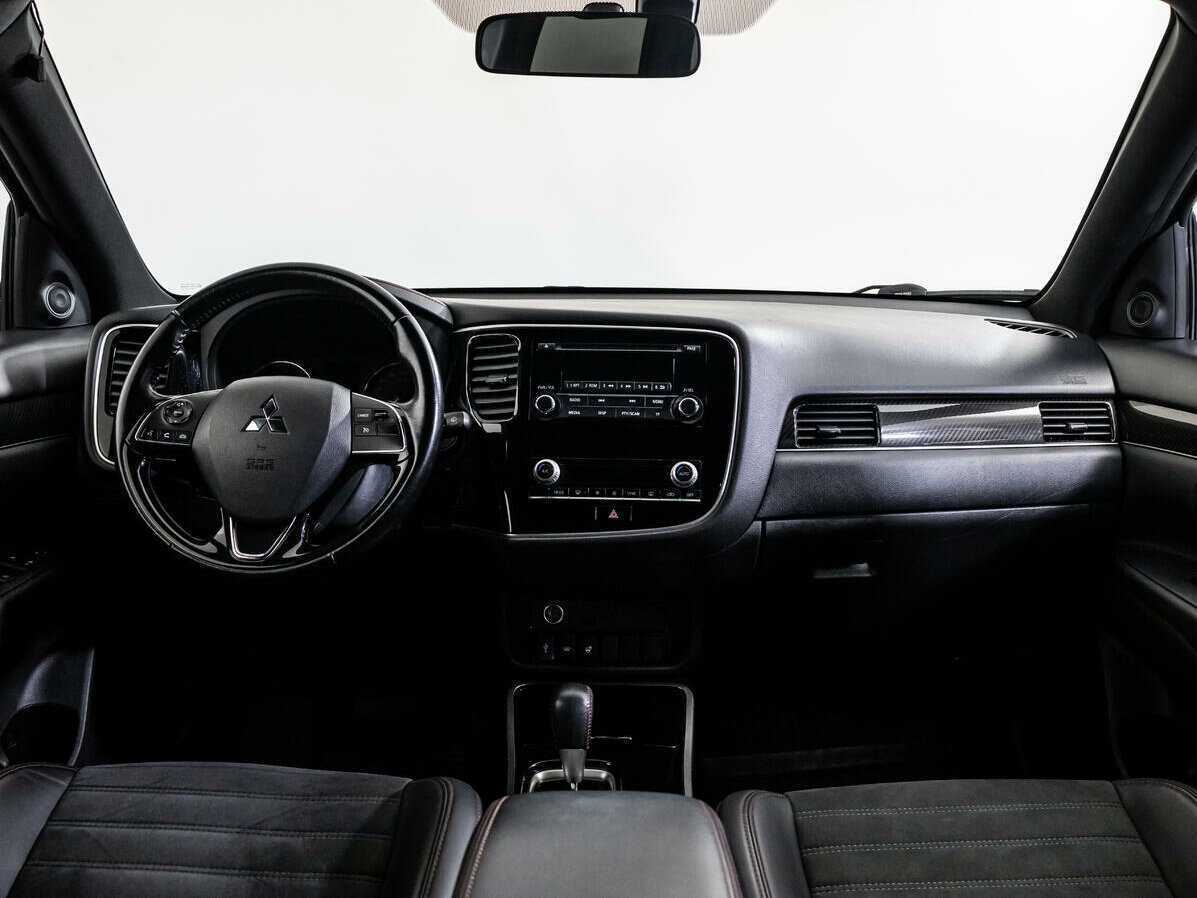 Купить Mitsubishi Outlander с пробегом. Фото: #7