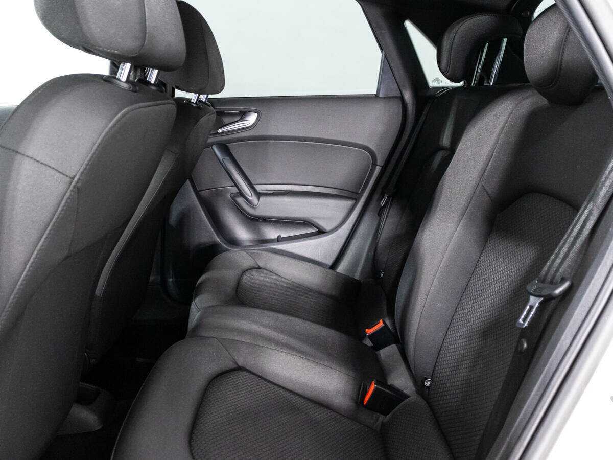 Купить Audi A1 с пробегом. Фото: #9
