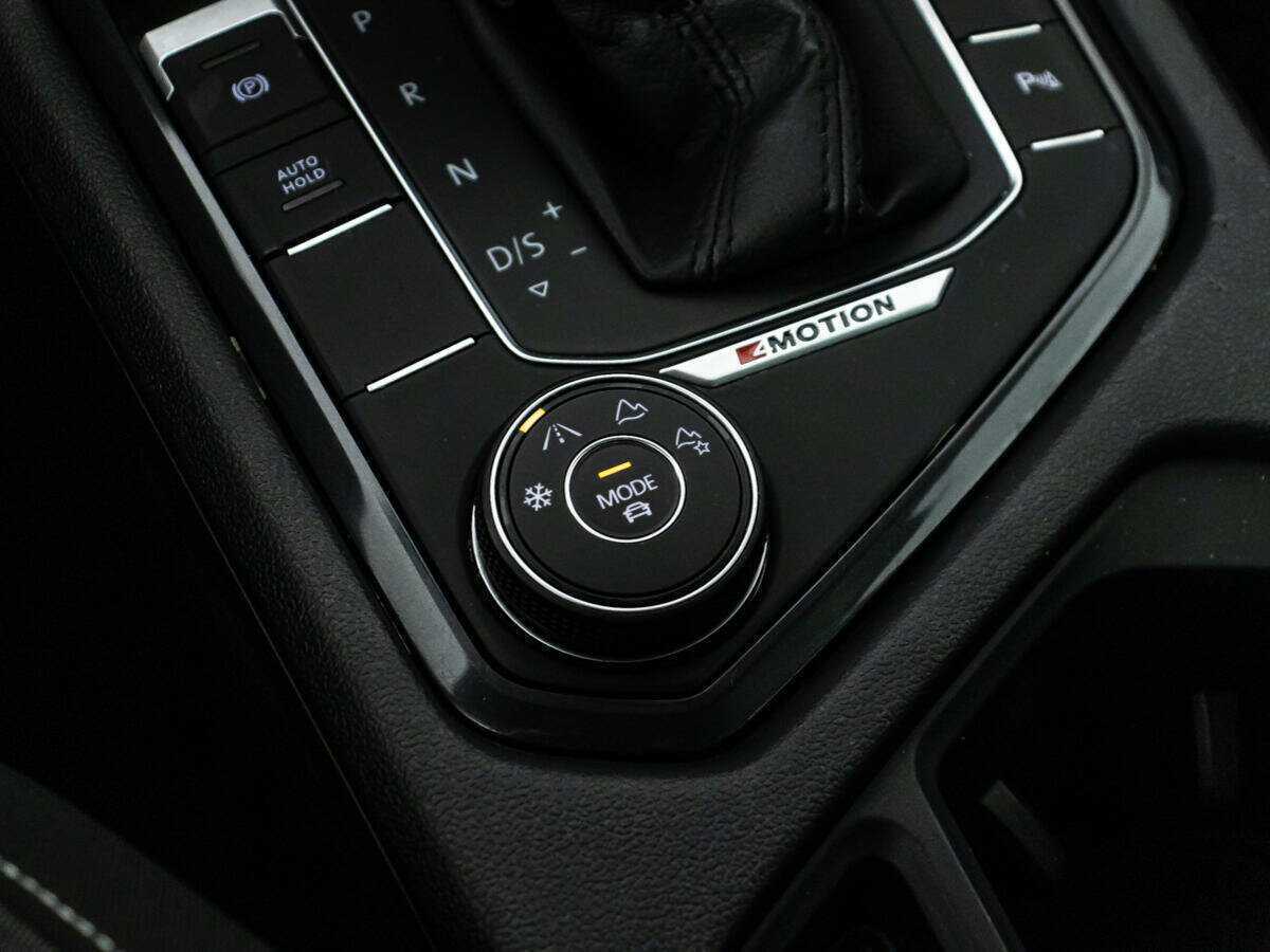 Купить Volkswagen Tiguan с пробегом. Фото: #16