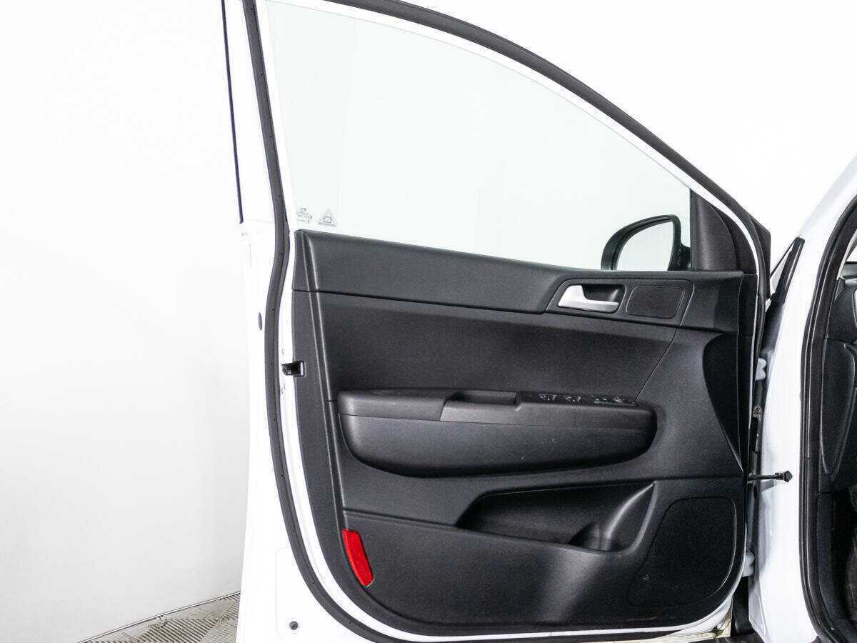 Купить Kia Sportage с пробегом. Фото: #23