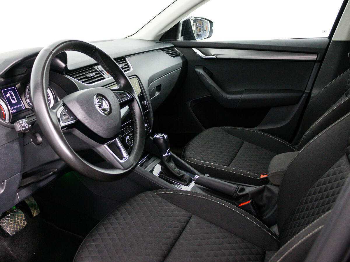 Купить Skoda Octavia с пробегом. Фото: #10
