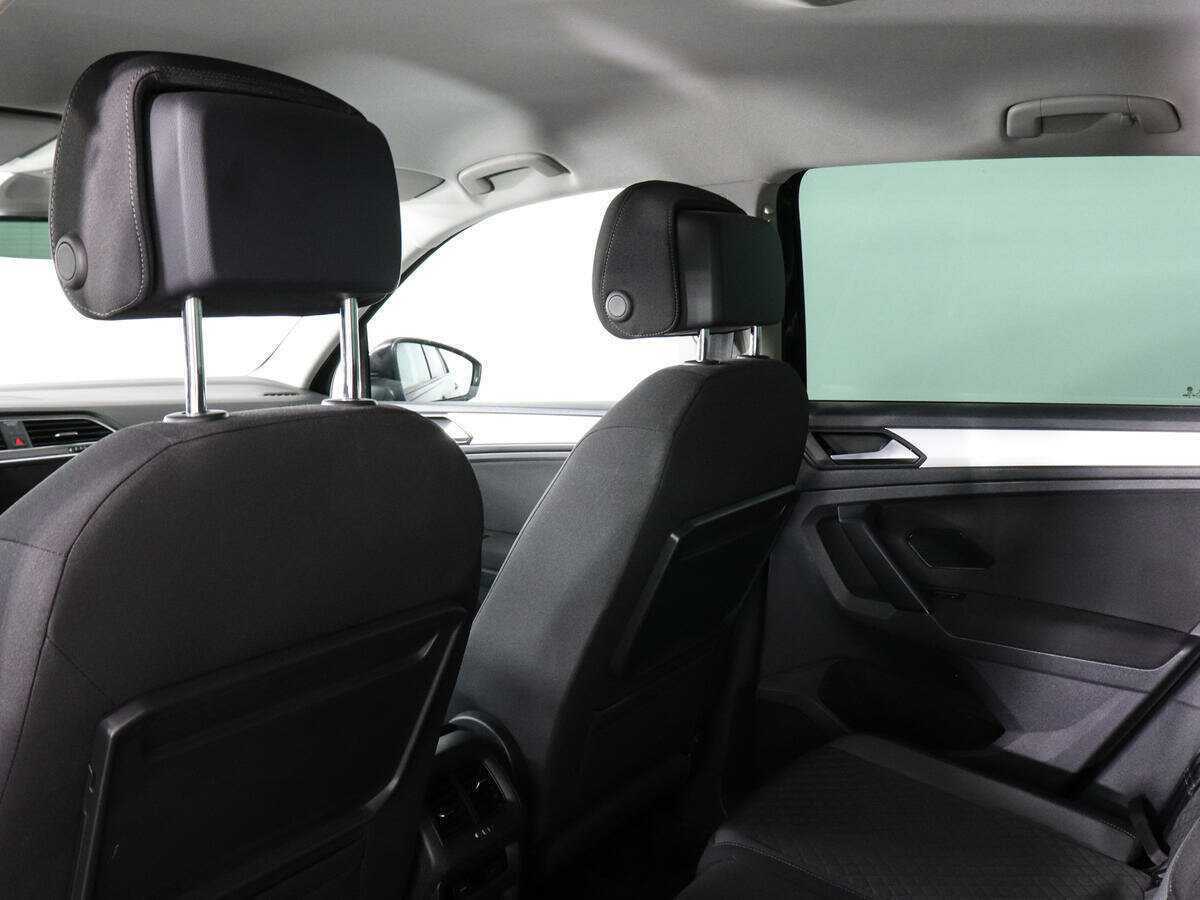 Купить Volkswagen Tiguan с пробегом. Фото: #11