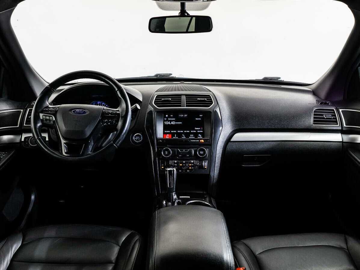 Купить Ford Explorer с пробегом. Фото: #7