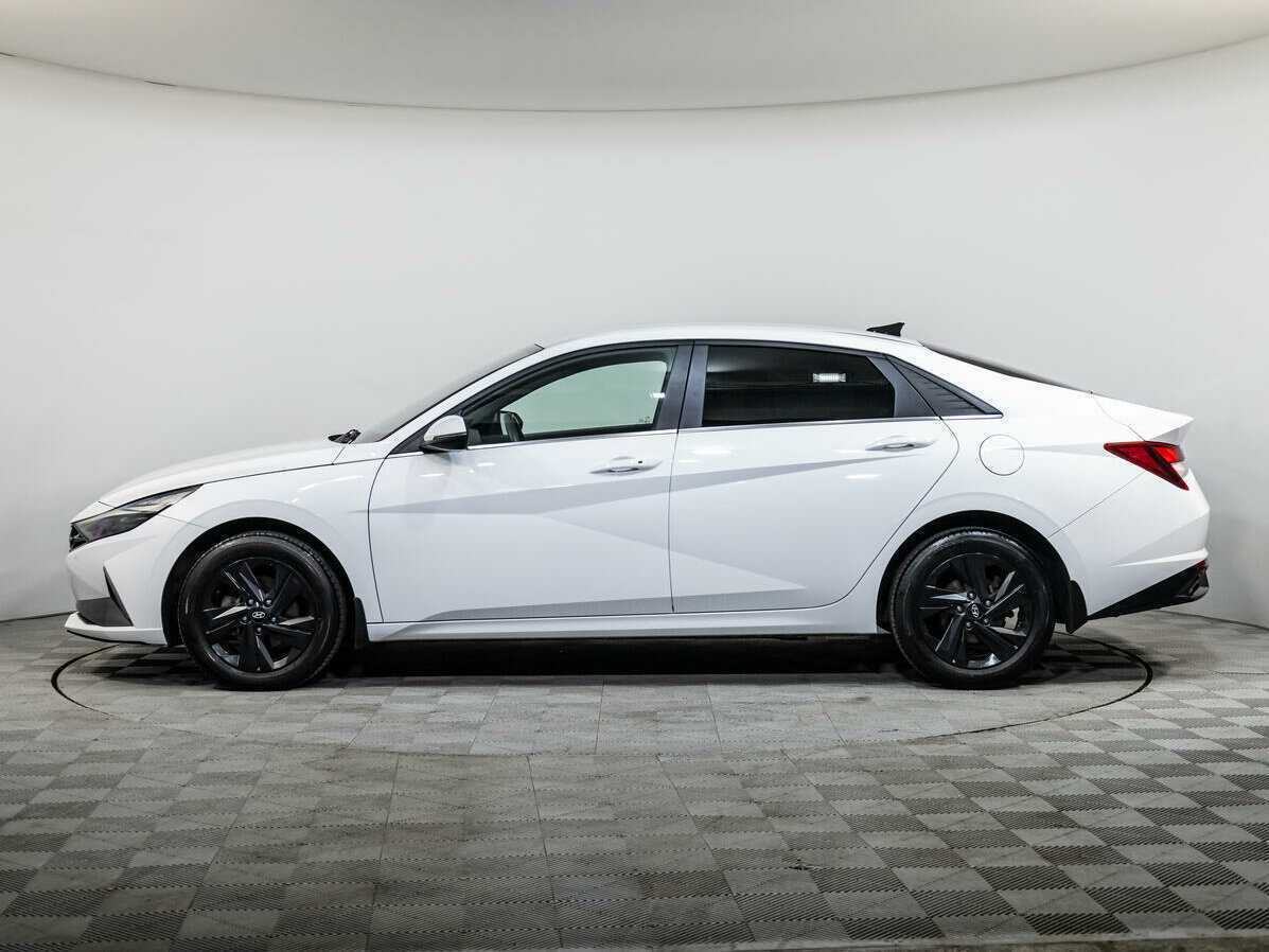 Купить Hyundai Elantra с пробегом. Фото: #6