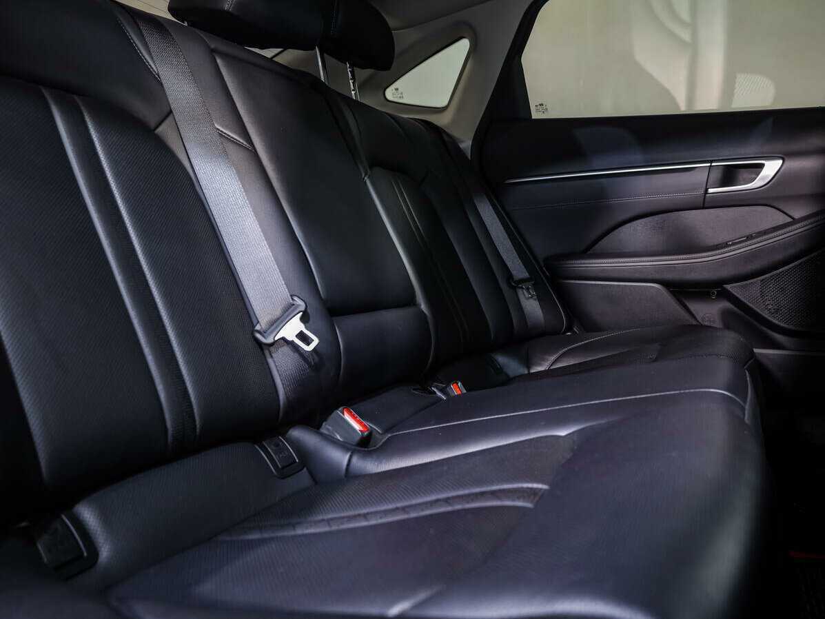 Купить Hyundai Sonata с пробегом. Фото: #11