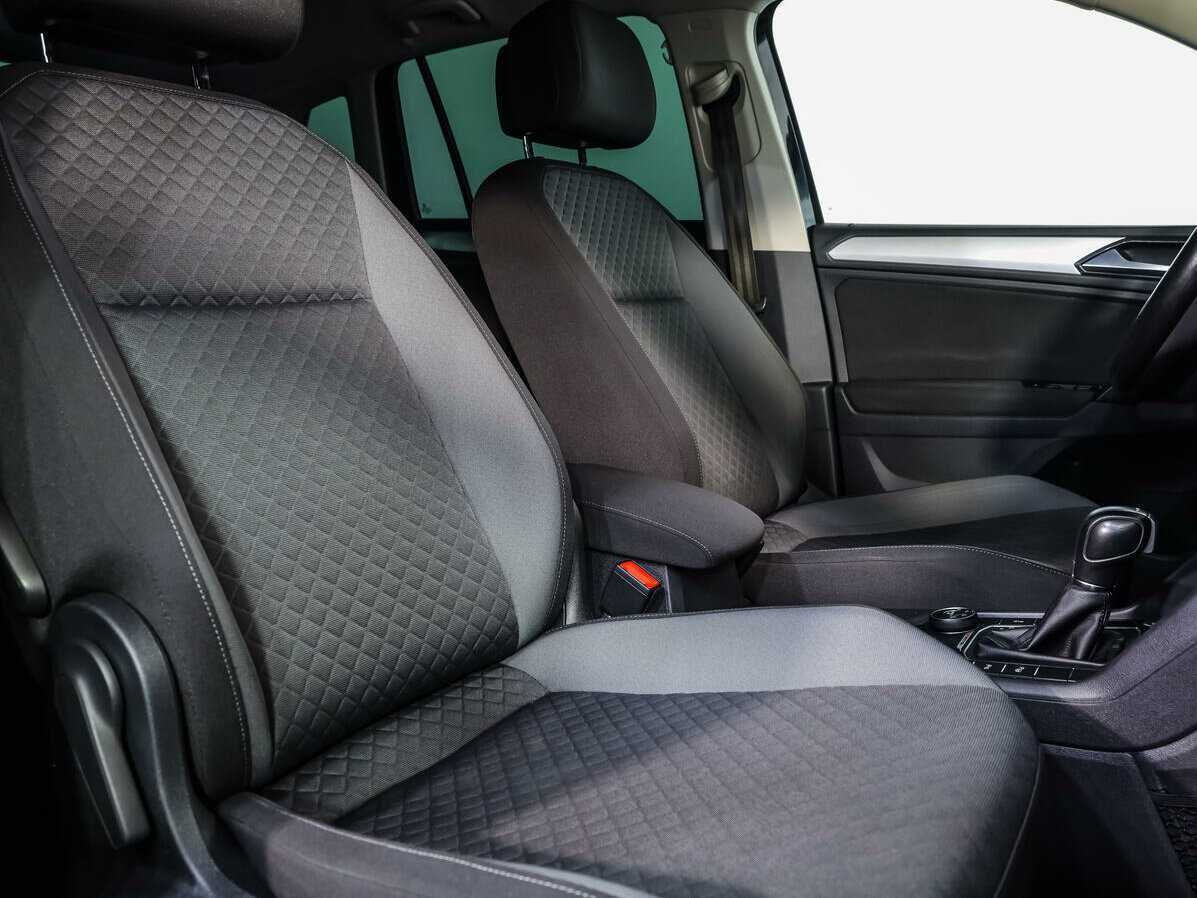 Купить Volkswagen Tiguan с пробегом. Фото: #10