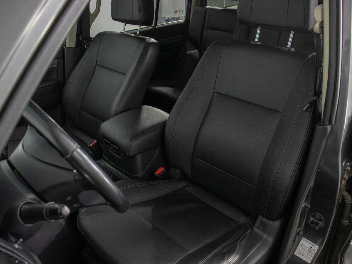 Купить Mitsubishi Pajero с пробегом. Фото: #11