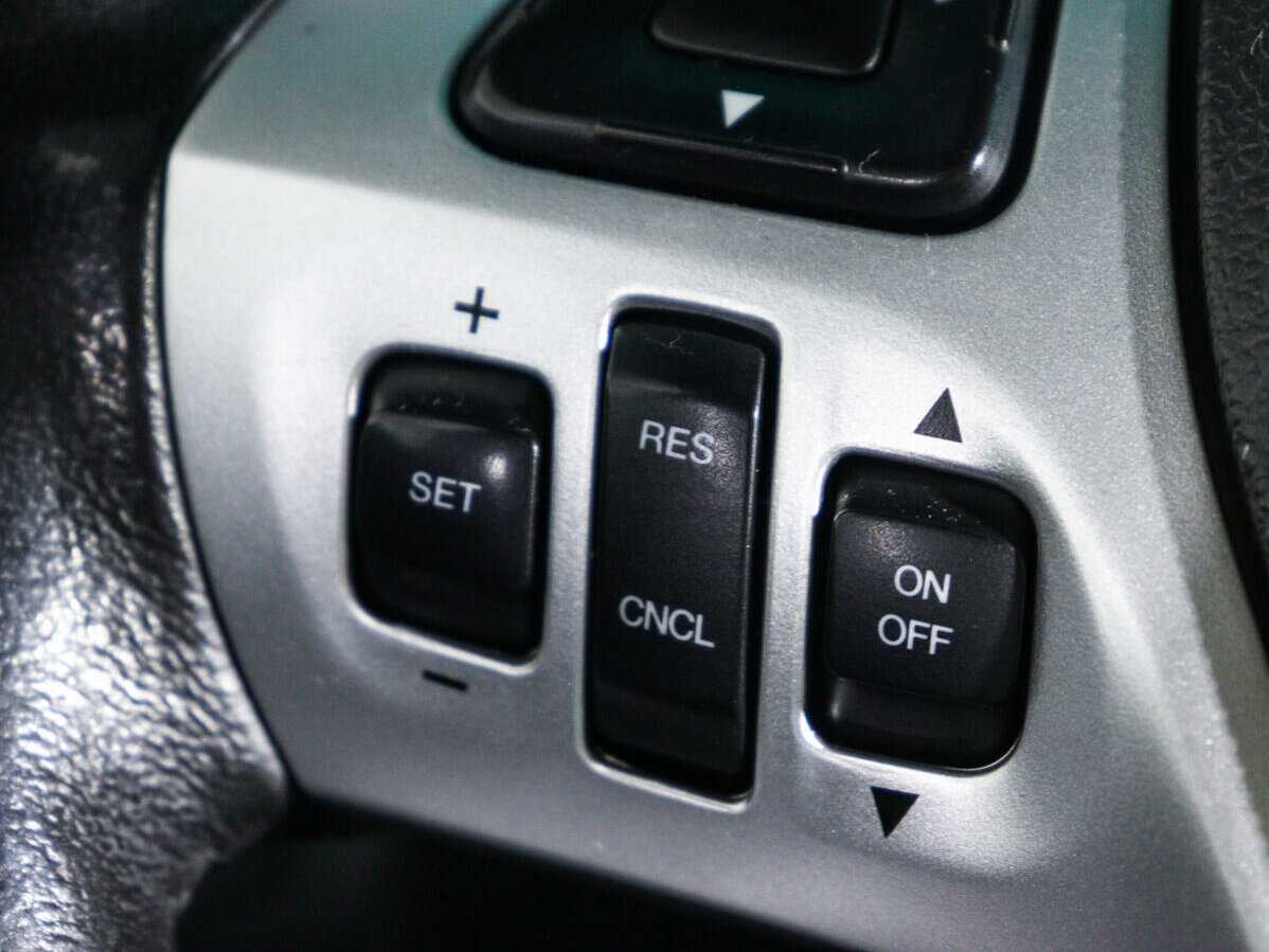 Купить Ford Explorer с пробегом. Фото: #21