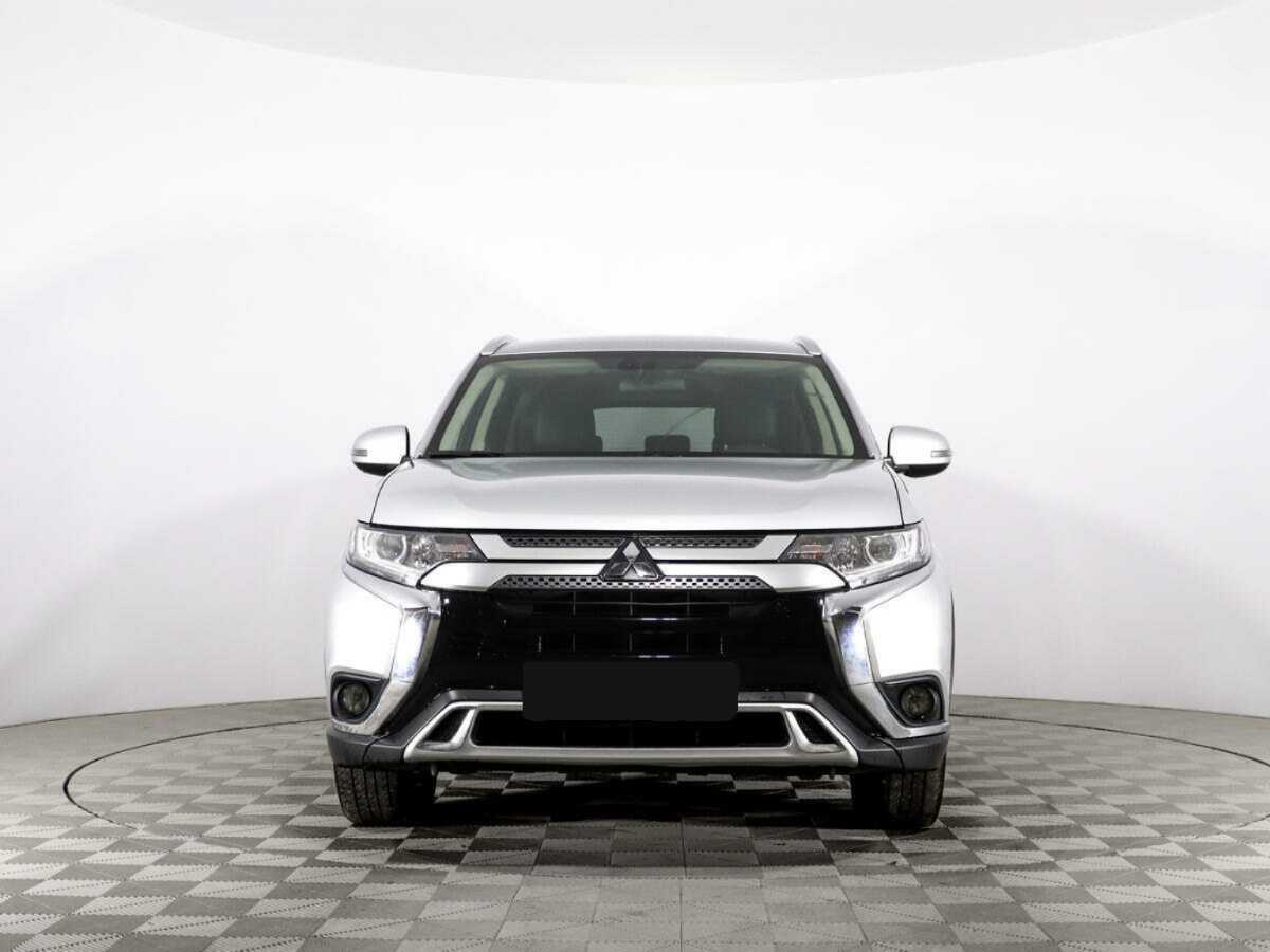 Купить Mitsubishi Outlander с пробегом. Фото: #1