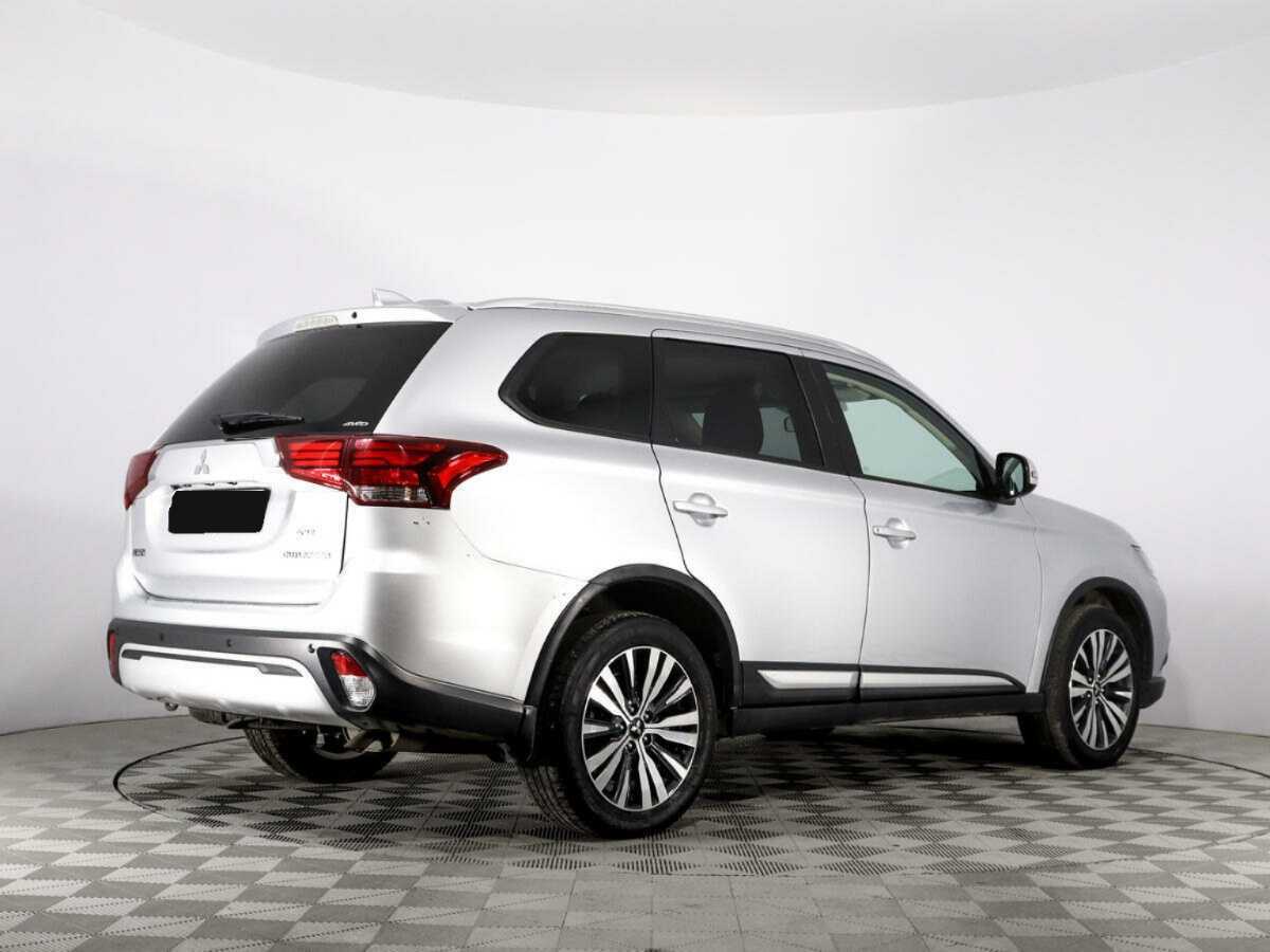 Купить Mitsubishi Outlander с пробегом. Фото: #3