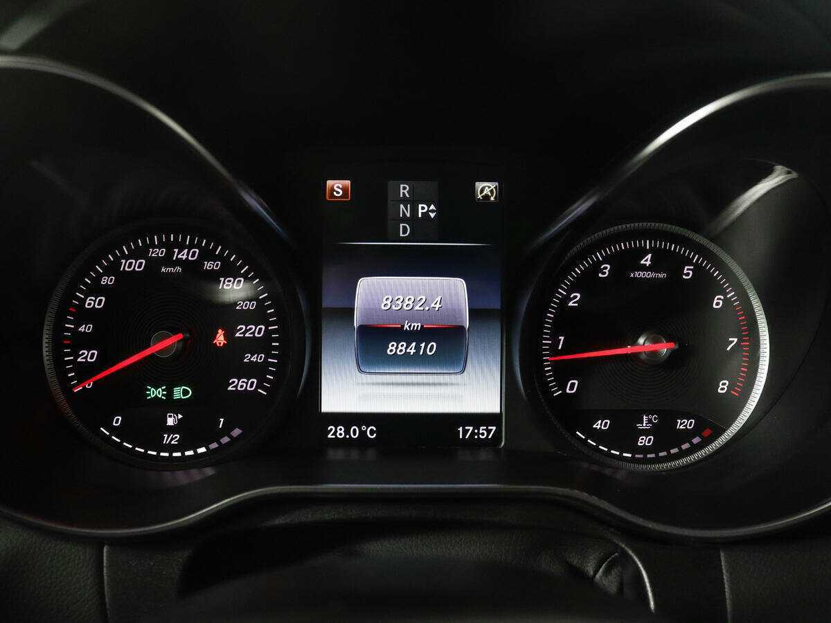 Купить Mercedes-Benz C-Класс с пробегом. Фото: #8