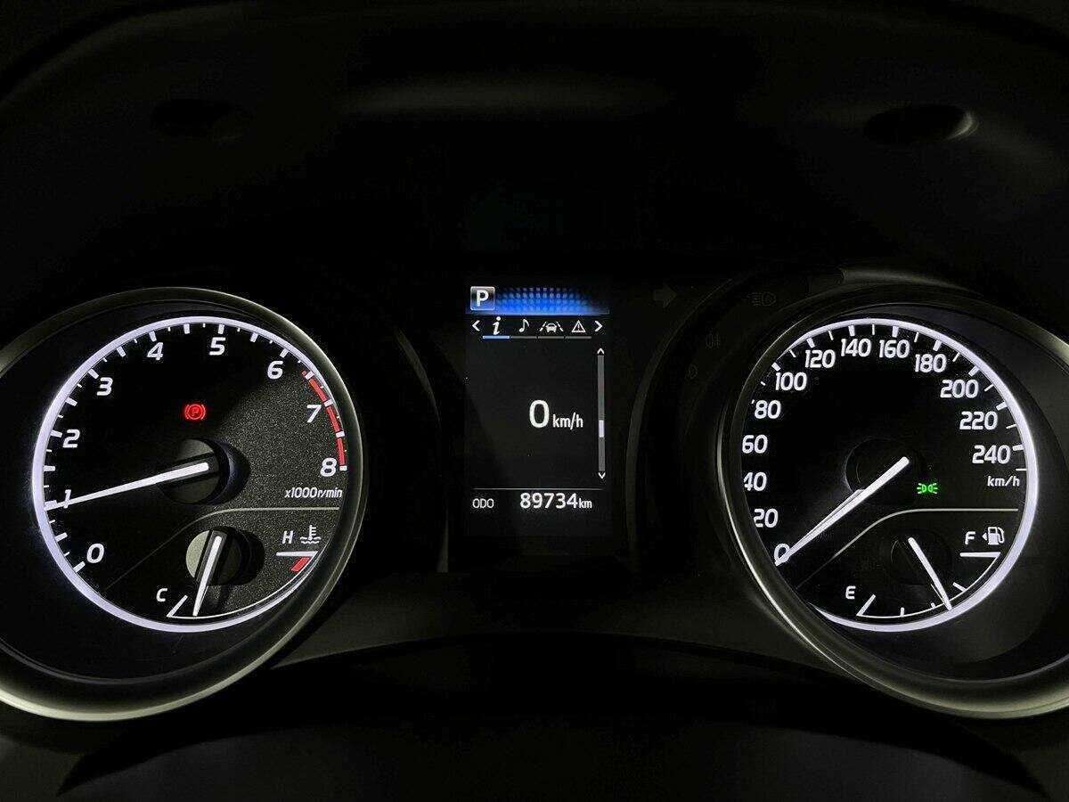 Купить Toyota Camry с пробегом. Фото: #8