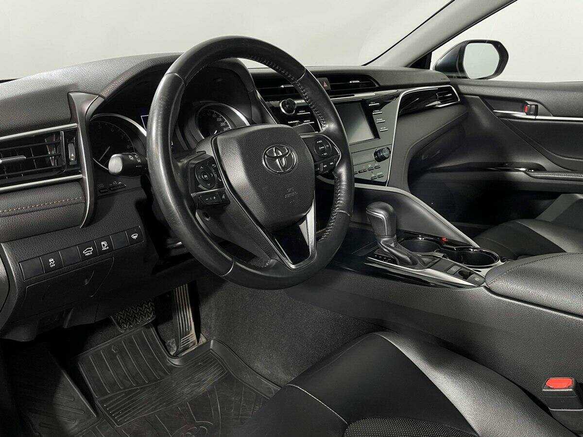 Купить Toyota Camry с пробегом. Фото: #10