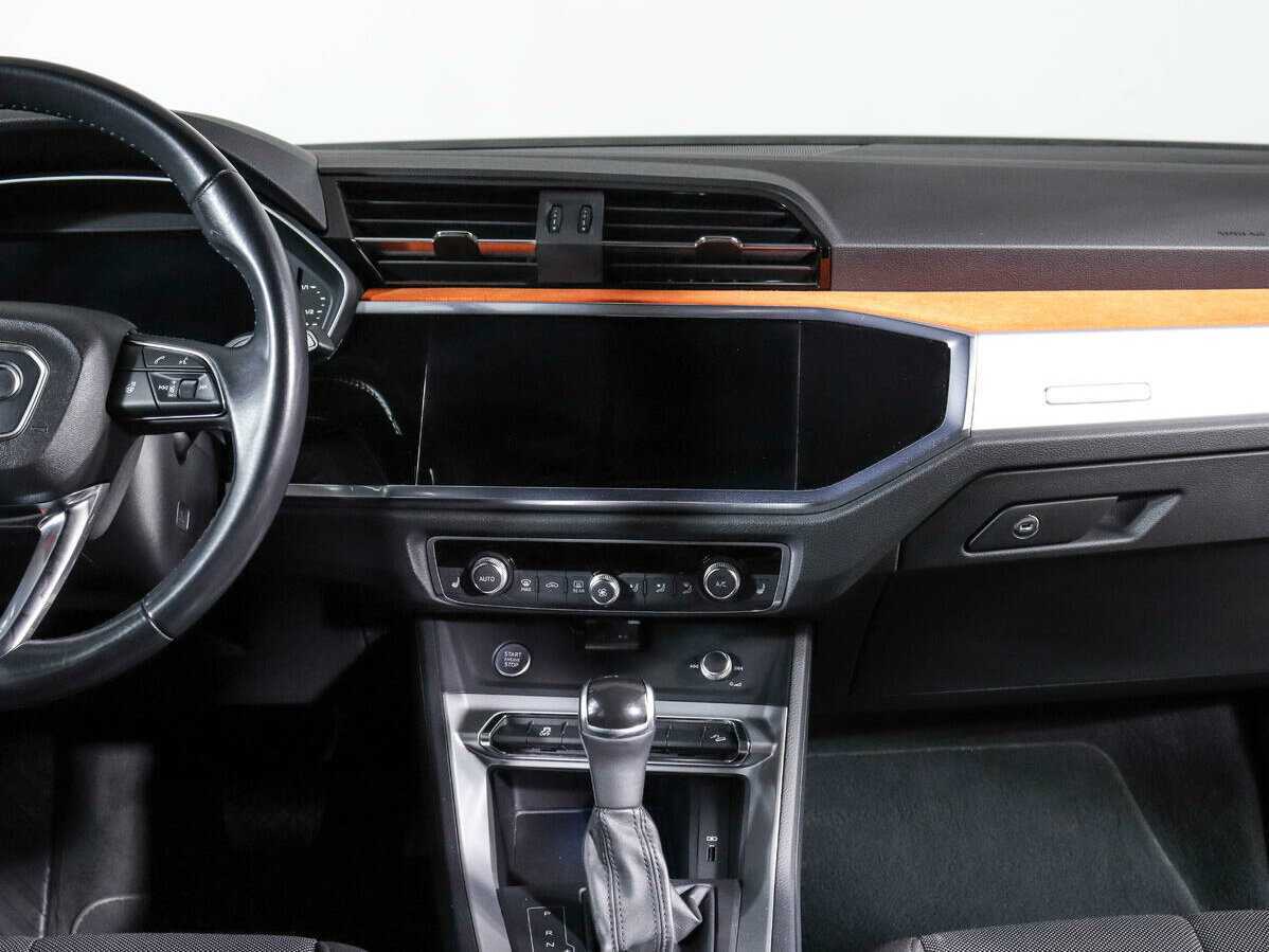 Купить Audi Q3 с пробегом. Фото: #10