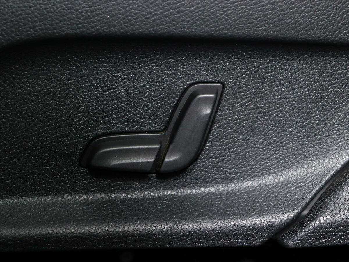 Купить Mercedes-Benz E-Класс с пробегом. Фото: #16