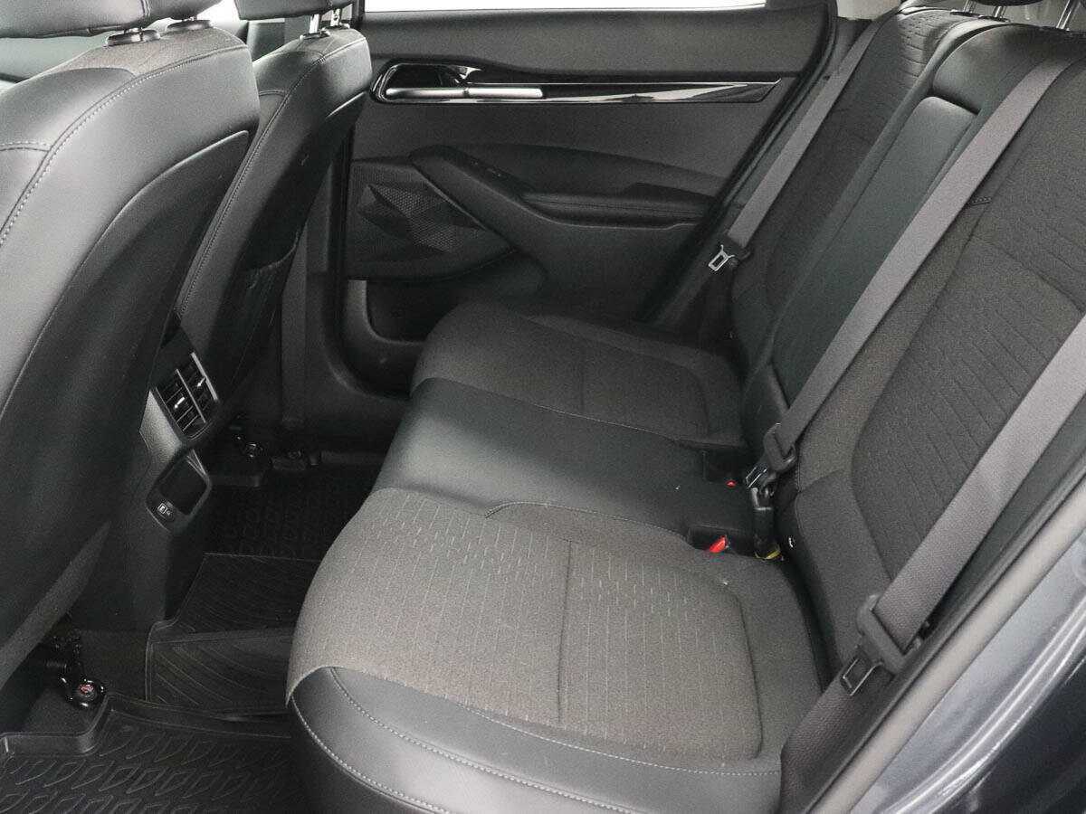 Купить Kia Seltos с пробегом. Фото: #7