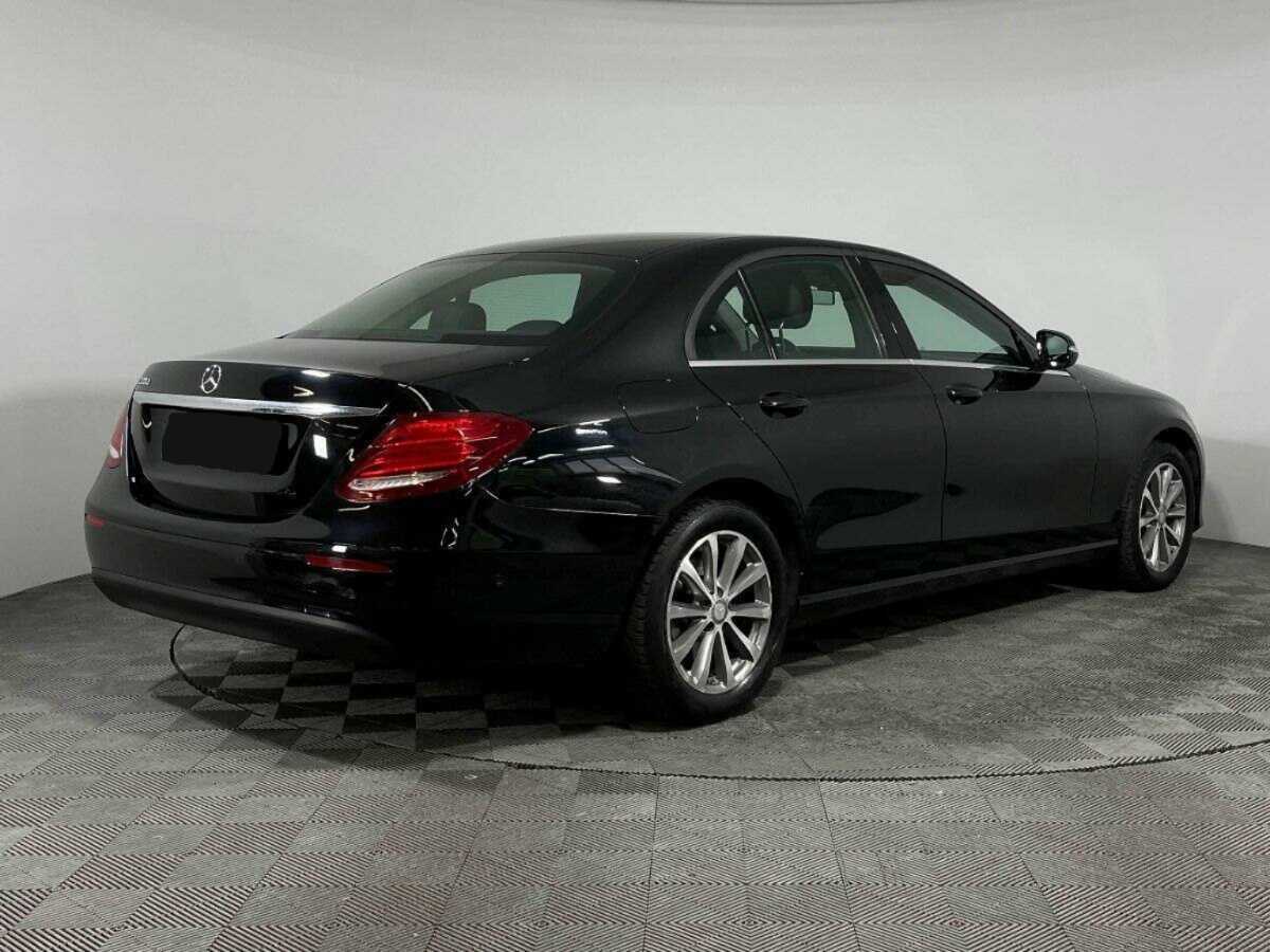 Купить Mercedes-Benz E-Класс с пробегом. Фото: #3