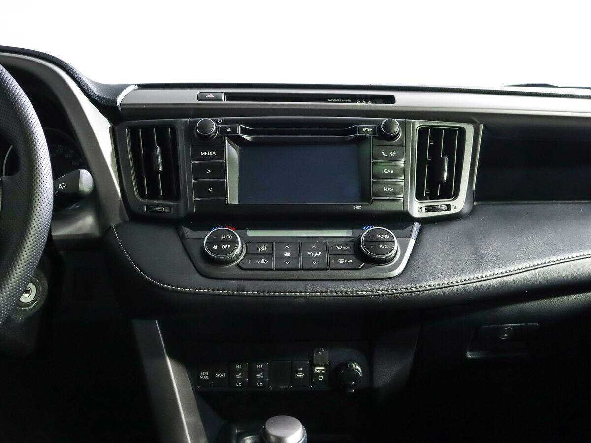 Купить Toyota RAV4 с пробегом. Фото: #10