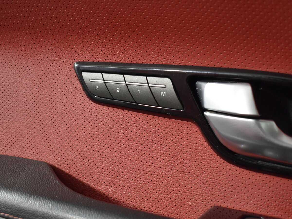 Купить Land Rover Range Rover Evoque с пробегом. Фото: #9