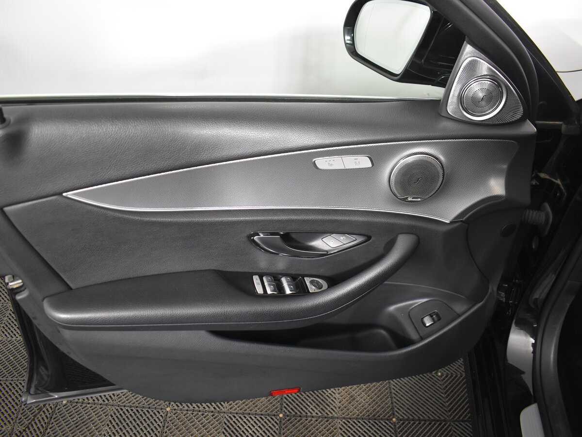 Купить Mercedes-Benz E-Класс с пробегом. Фото: #14