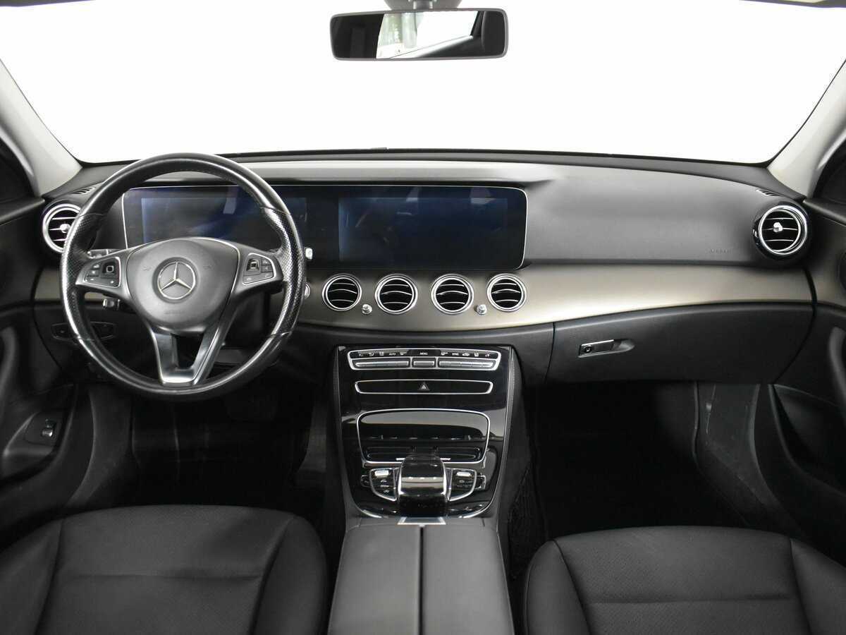 Купить Mercedes-Benz E-Класс с пробегом. Фото: #12