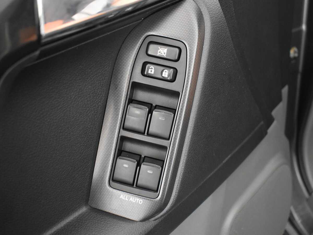 Купить Toyota Land Cruiser Prado с пробегом. Фото: #7