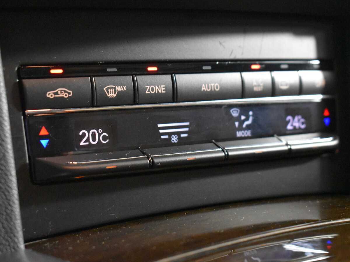 Купить Mercedes-Benz E-Класс с пробегом. Фото: #17