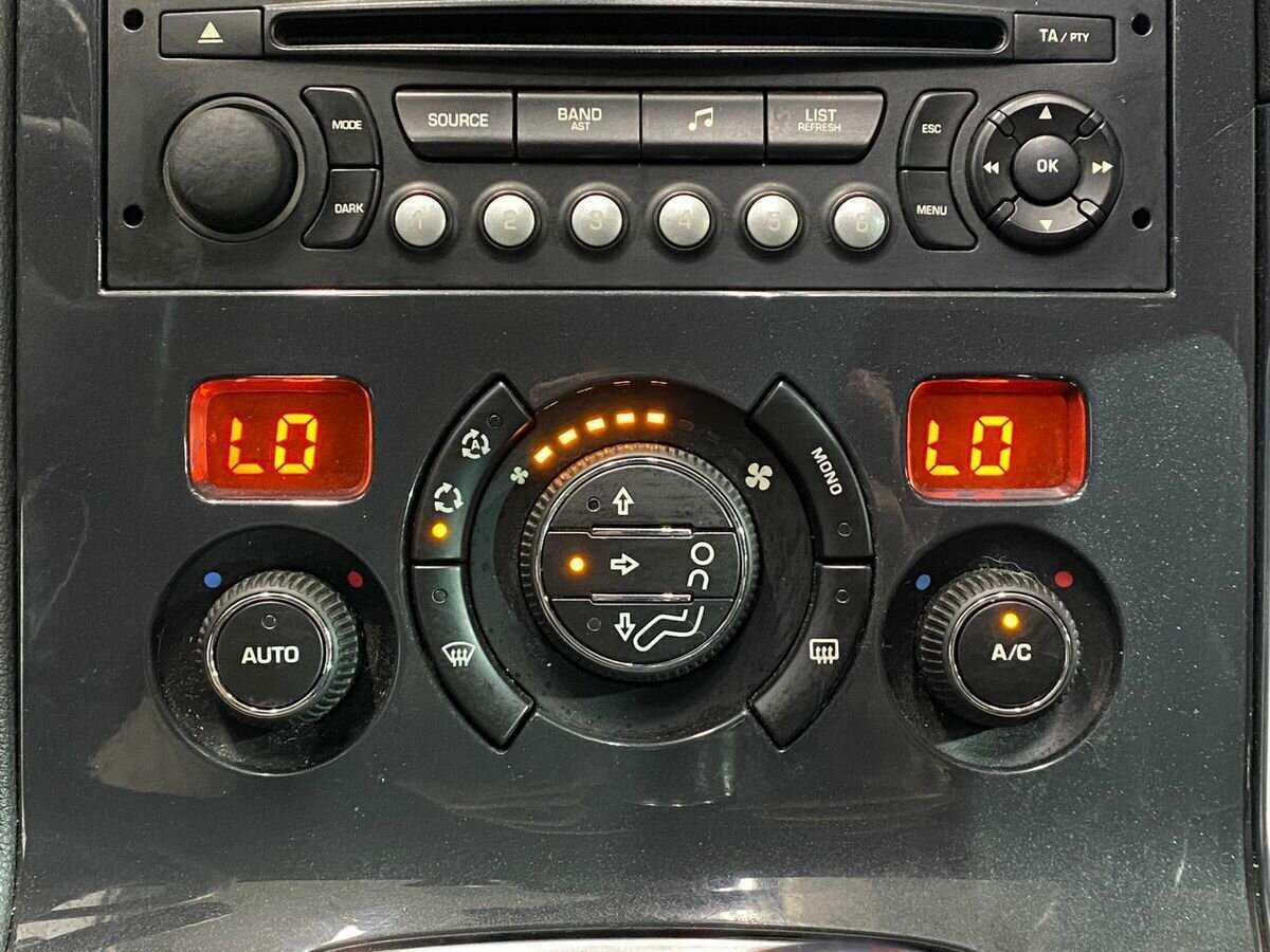 Продажа Б/У Пежо 3008. Фото: #12