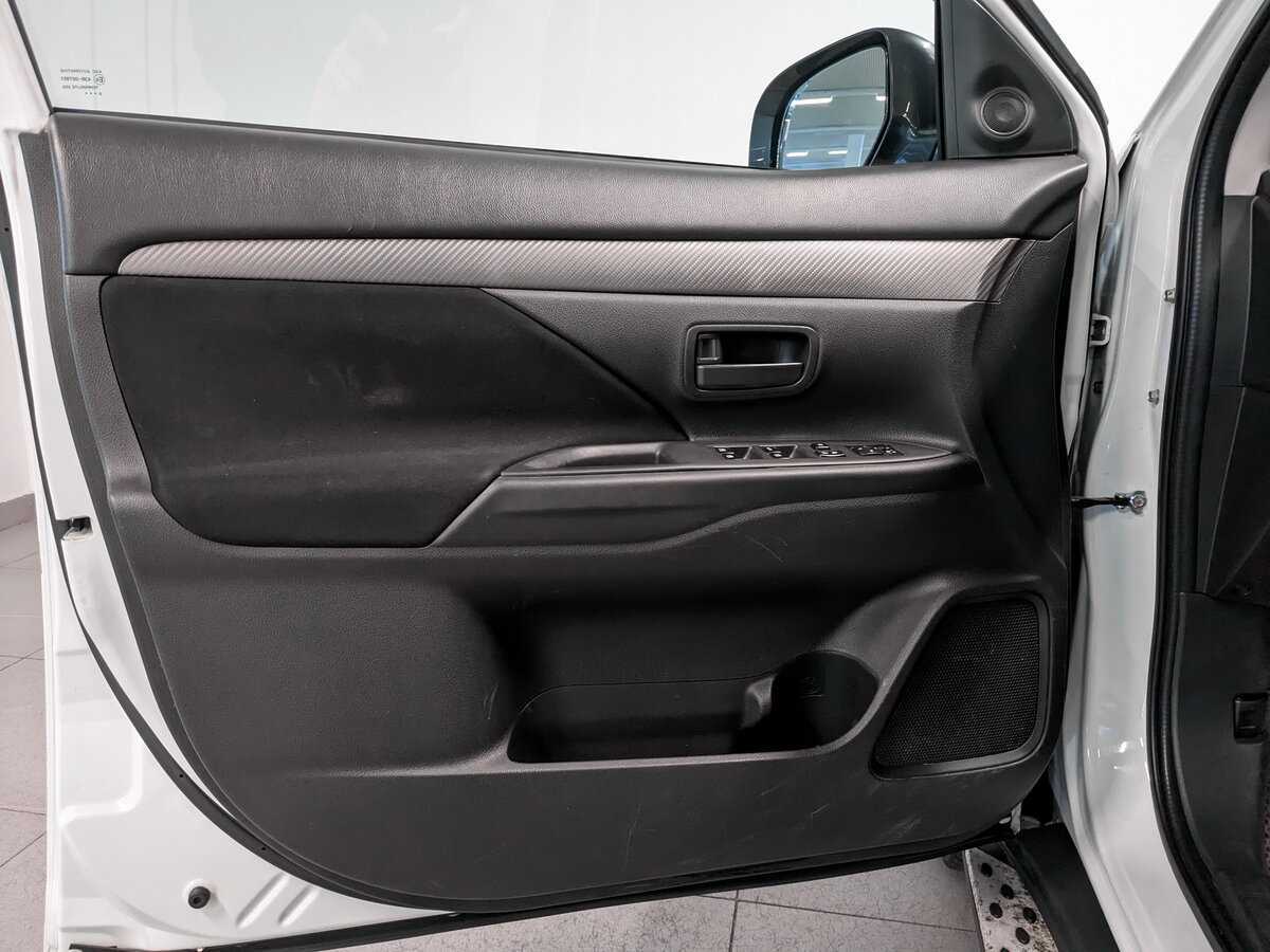 Продажа Б/У Митсубиши Оутлэндер. Фото: #15