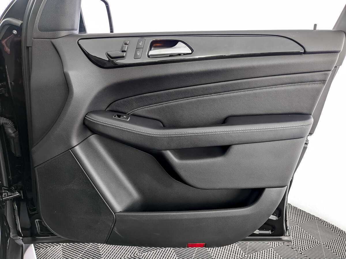 Купить Mercedes-Benz M-Класс с пробегом. Фото: #19