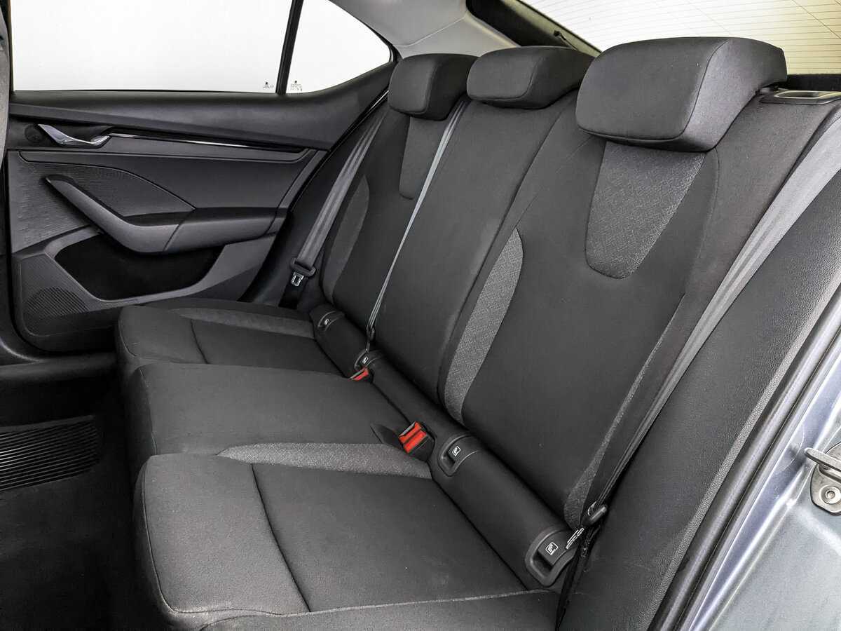 Купить Skoda Octavia с пробегом. Фото: #13