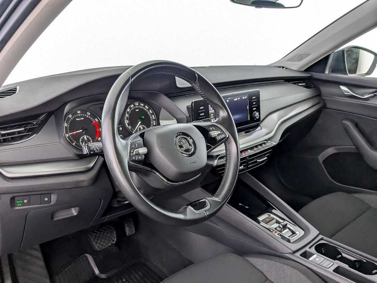 Купить Skoda Octavia с пробегом. Фото: #13