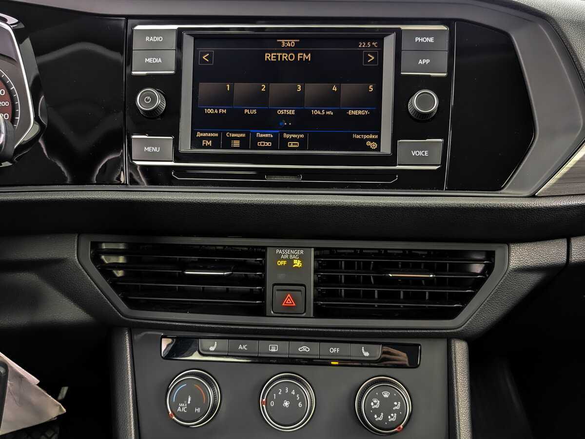 Купить Volkswagen Jetta с пробегом. Фото: #12