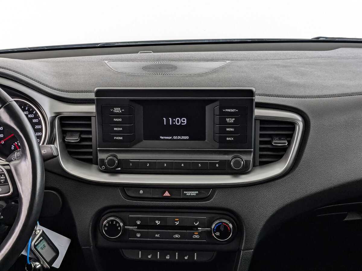 Купить Kia Ceed с пробегом. Фото: #11