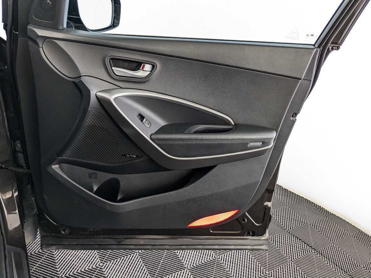 Купить Hyundai Santa Fe с пробегом. Фото: #20
