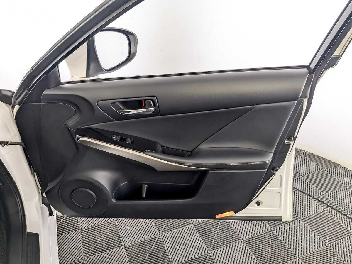 Купить Lexus IS с пробегом. Фото: #19