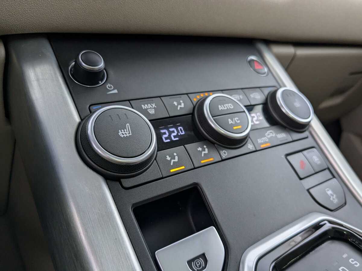 Купить Land Rover Range Rover Evoque с пробегом. Фото: #21