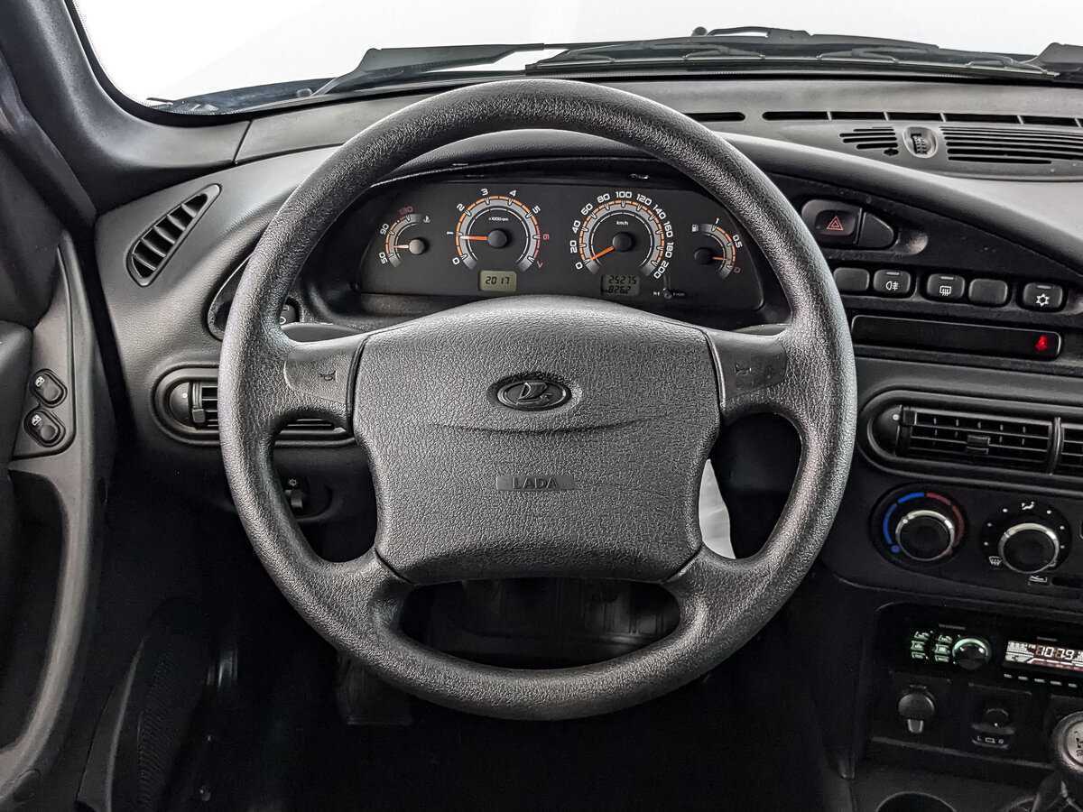 Купить Lada (ВАЗ) Niva с пробегом. Фото: #16