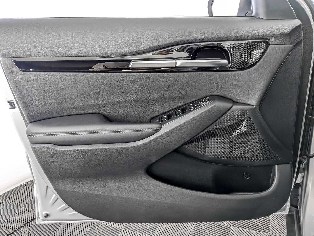 Купить Kia Seltos с пробегом. Фото: #14