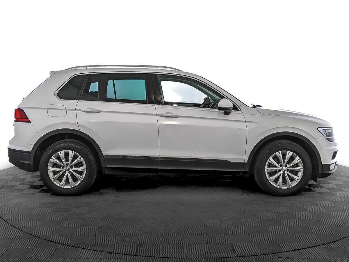 Купить Volkswagen Tiguan с пробегом. Фото: #3