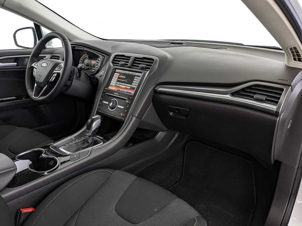 Купить Ford Mondeo с пробегом. Фото: #8