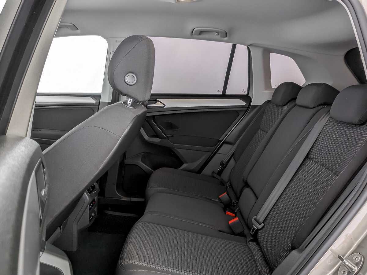 Купить Volkswagen Tiguan с пробегом. Фото: #9