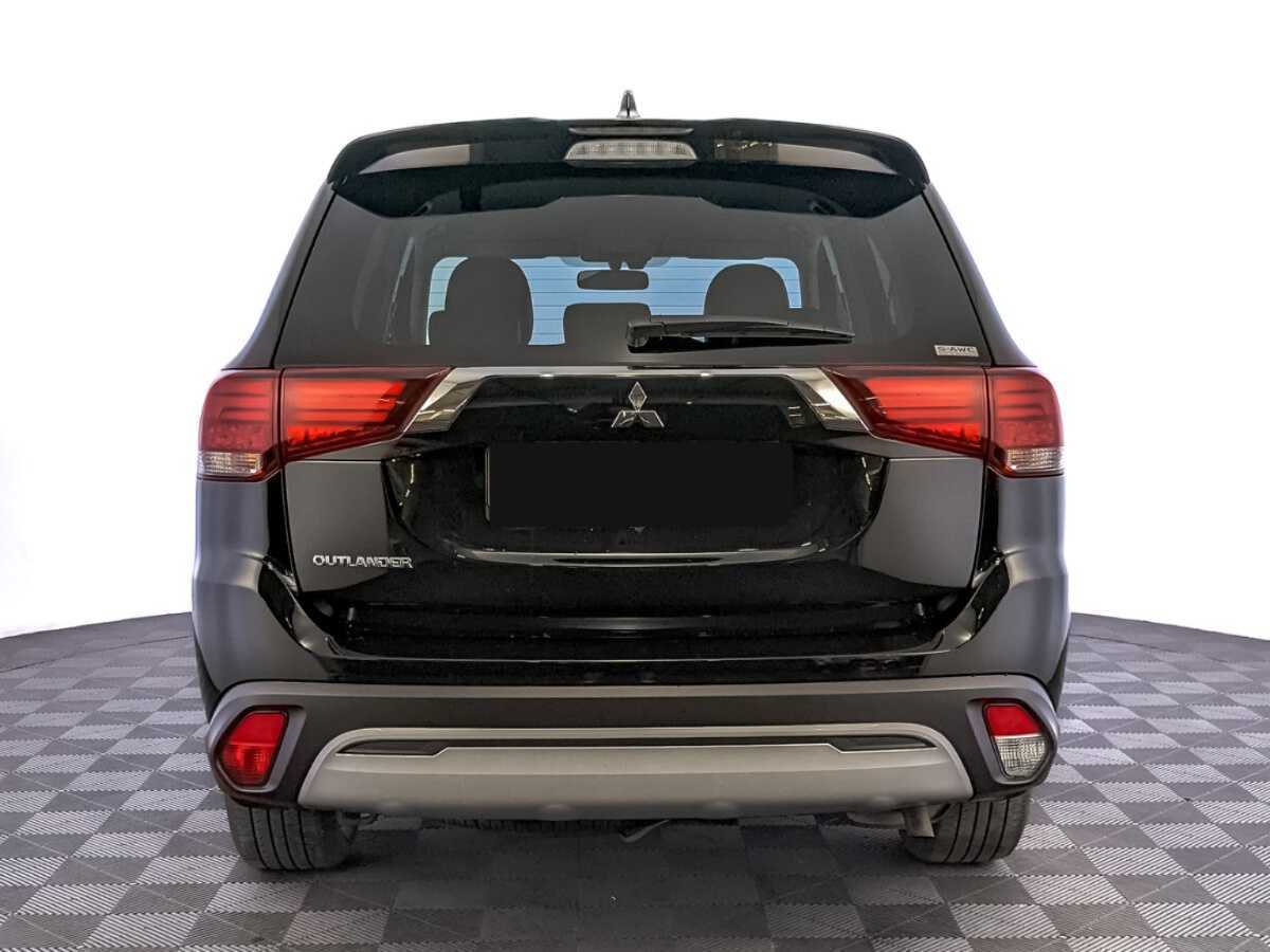 Купить Mitsubishi Outlander с пробегом. Фото: #5