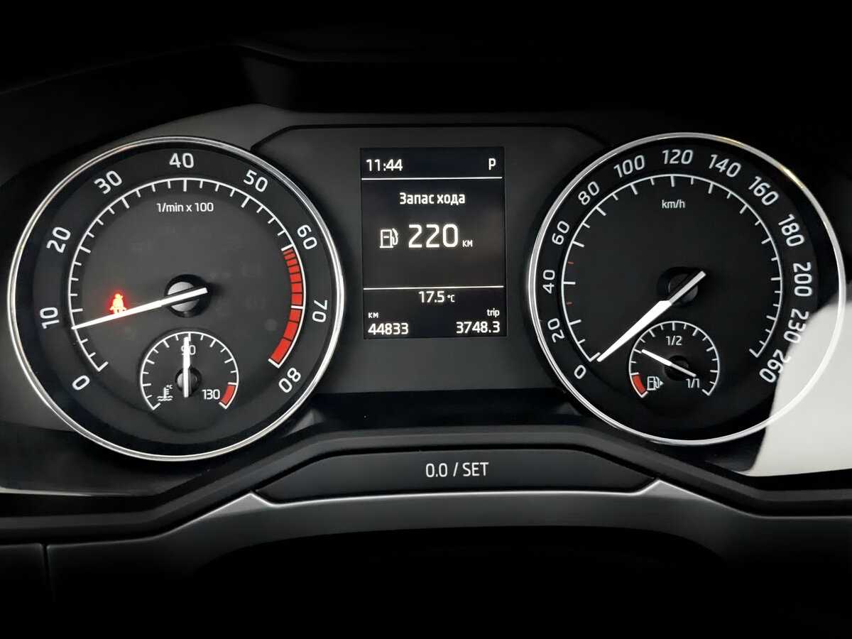 Купить Skoda Superb с пробегом. Фото: #10