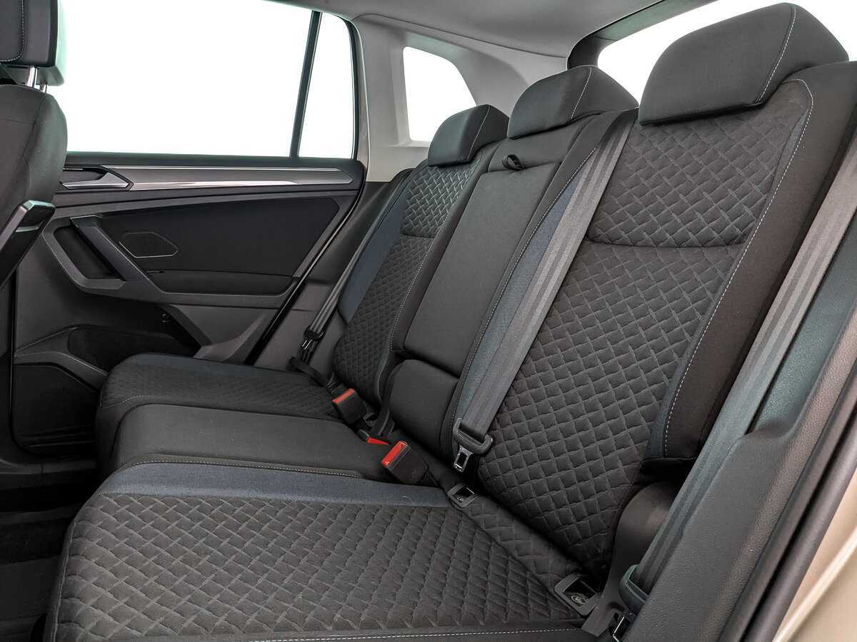 Купить Volkswagen Tiguan с пробегом. Фото: #13