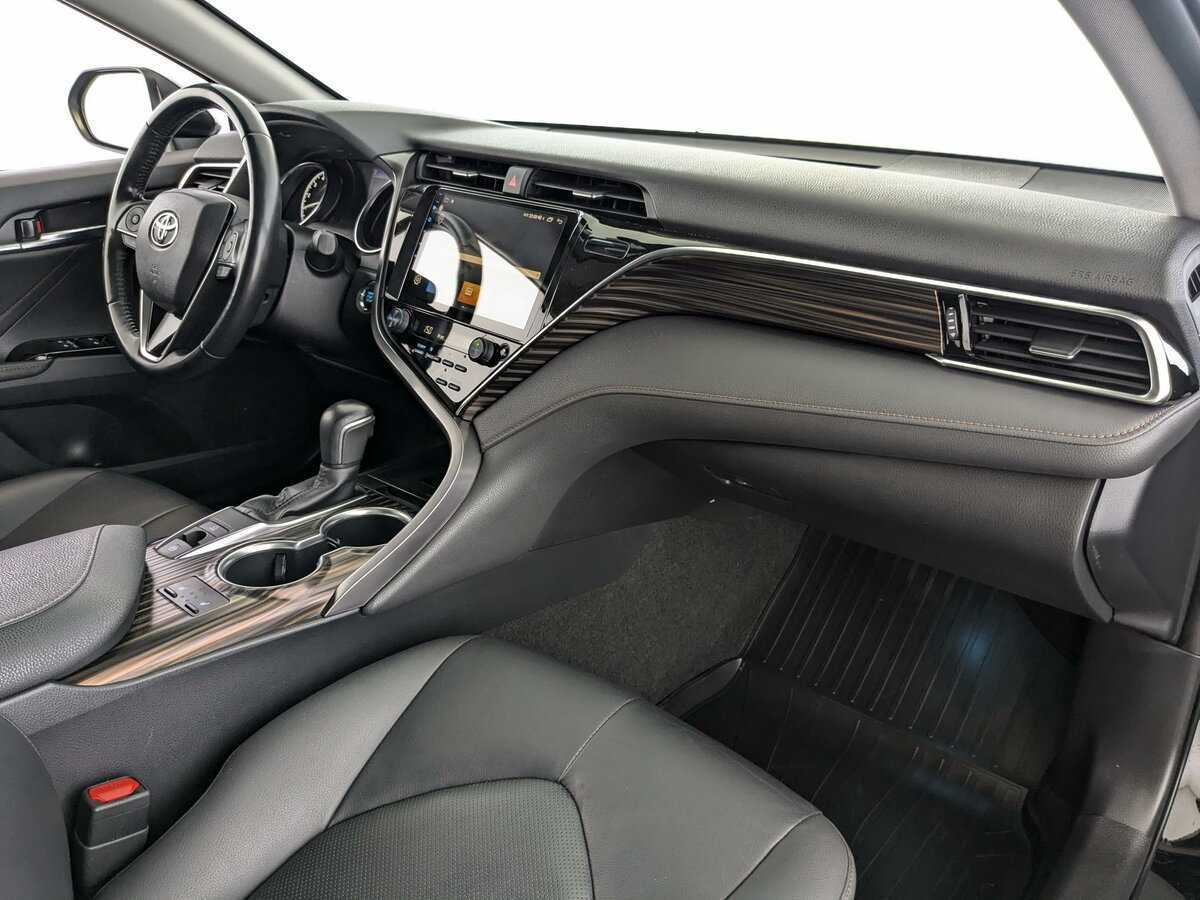 Купить Toyota Camry с пробегом. Фото: #15